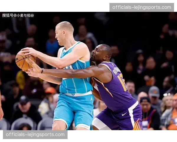 阿伦右膝肌腱炎反复发作 骑士内线护框能力出现明显漏洞