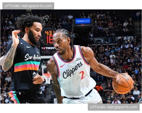 科怀伦纳德防守效率值联盟前五 快船核心攻防一体显价值